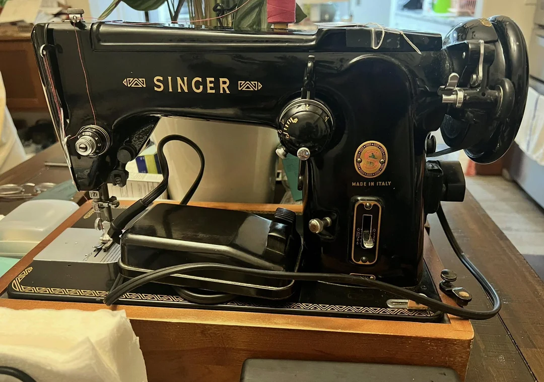 Rarity & Condition: What Drives the Singer 306W’s Value